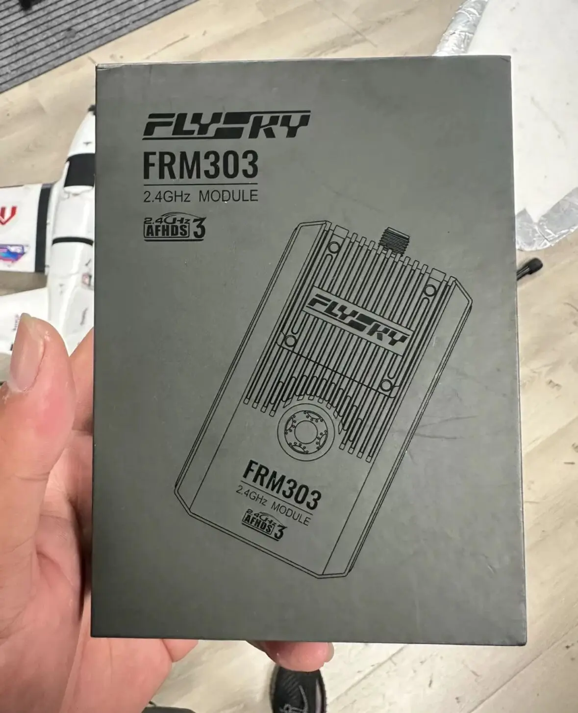 FlySky FRM303 2.4ГГц 18-каналь – обзор и цена Flysky El18 Radio Transmitter